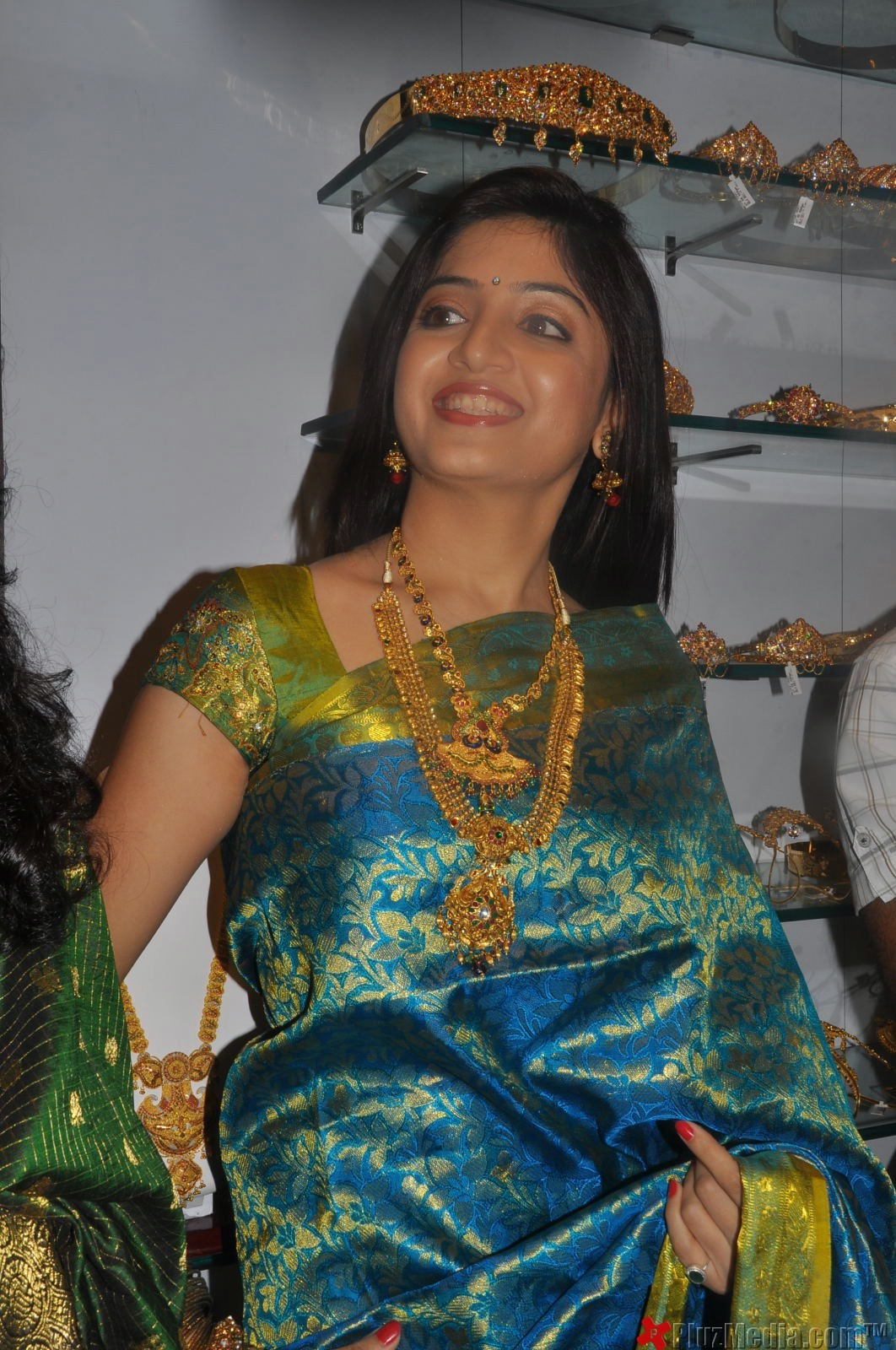 Poonam Kaur Inaugurate CMR Shopping Mall - Gallery | Picture 91157